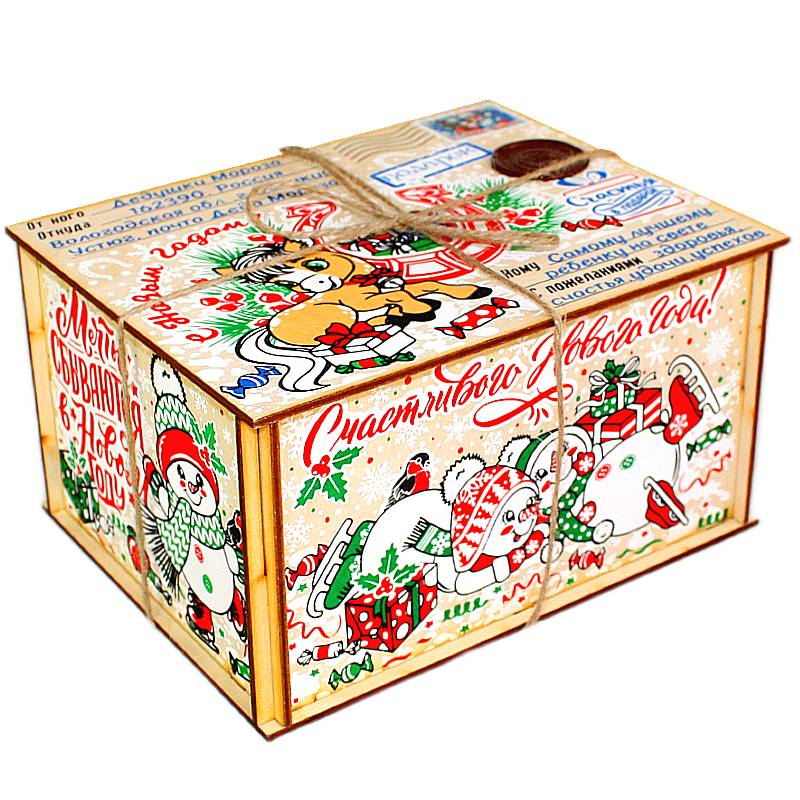 Детский новогодний подарок в упаковке из фанеры весом 600 грамм